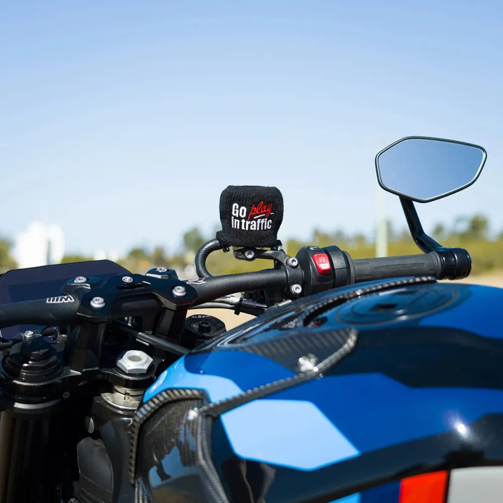 Go Play In Traffic - Reservoir Cover^Moto Loot Online